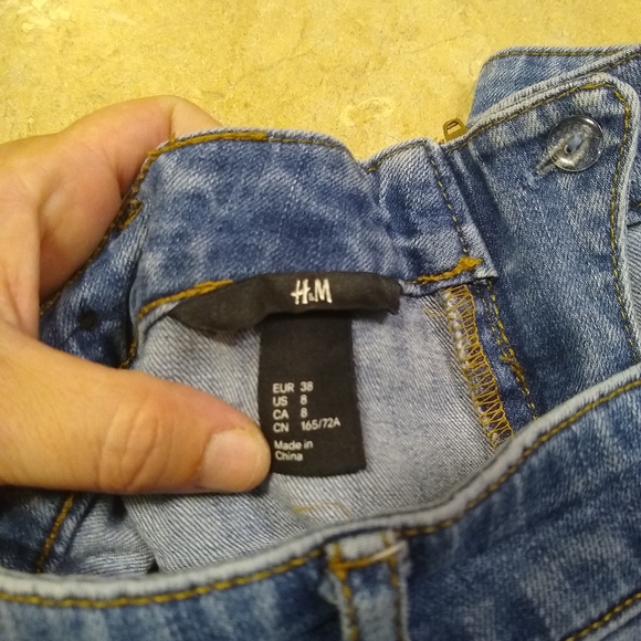H&M mid rise back zip skinny jeans - Picture 5 of 6